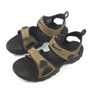 nike outdoor sandals